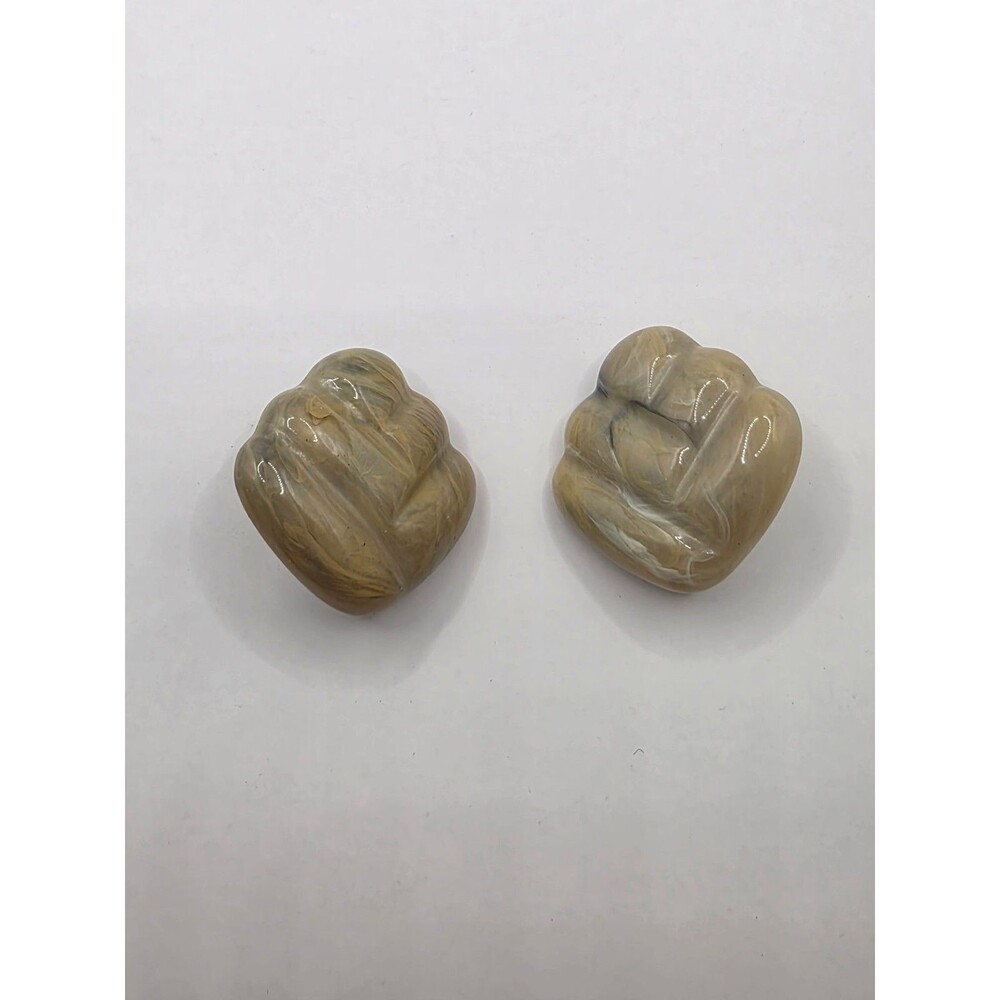 Agate Vintage Carved Clip-On Earrings 1"